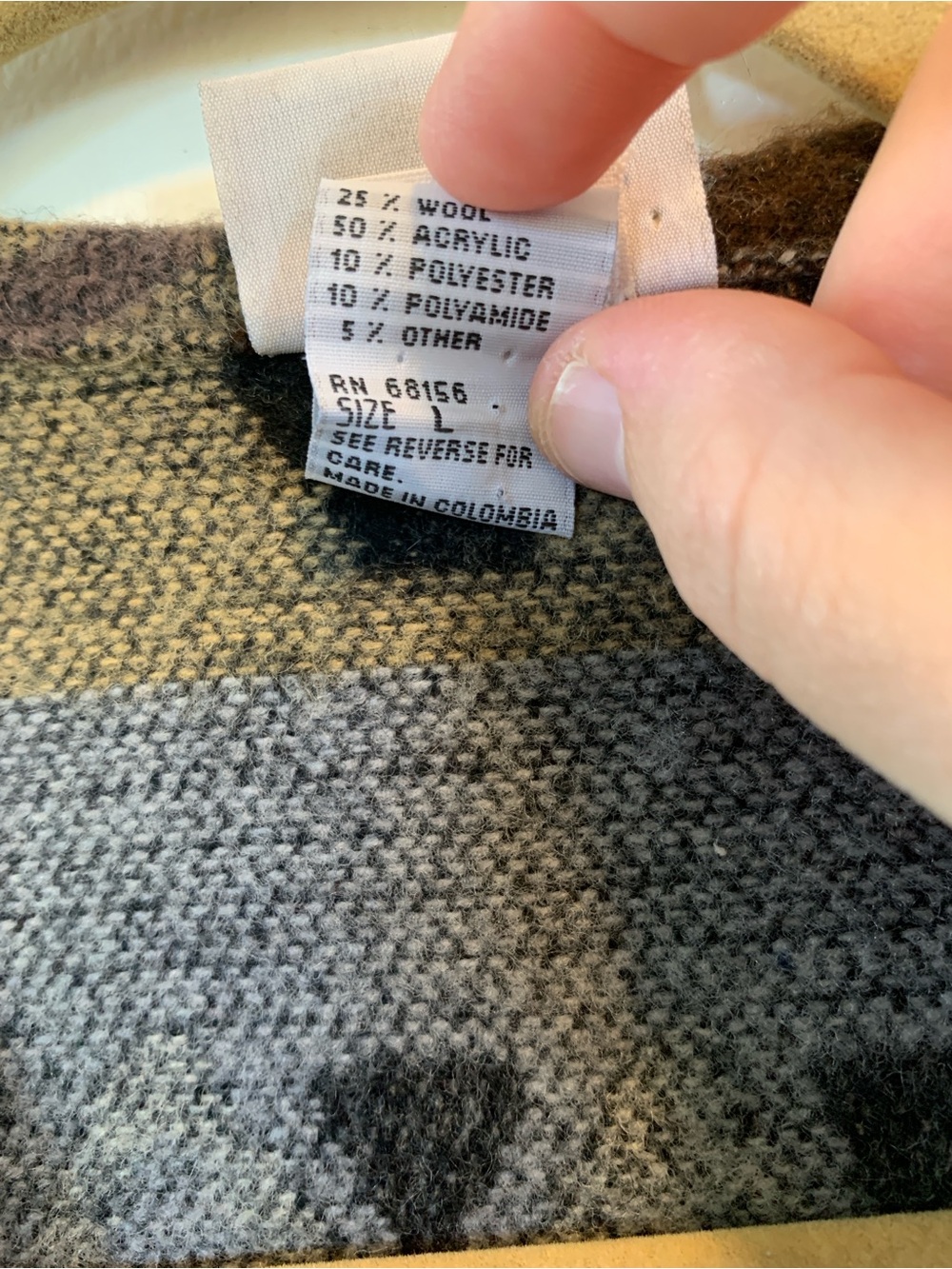 Funky Aztec Pattern Wool Blend Vest - Picture 5 of 6